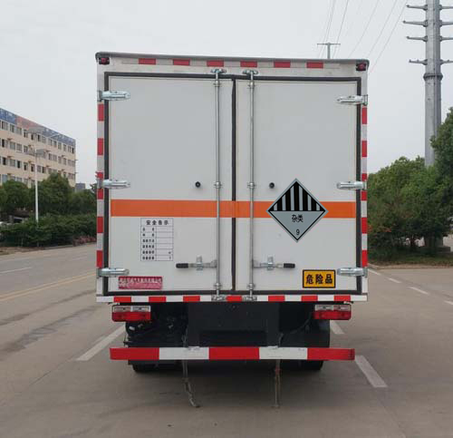 舜德牌SDS5125XZWE6杂项危险物品厢式运输车公告图片
