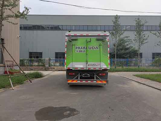 華路達(dá)牌YHL5180TXCEQBEV純電動(dòng)吸塵車公告圖片