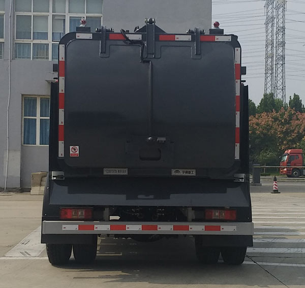 宇通牌YTZ5080TCAT0D6餐廚垃圾車公告圖片