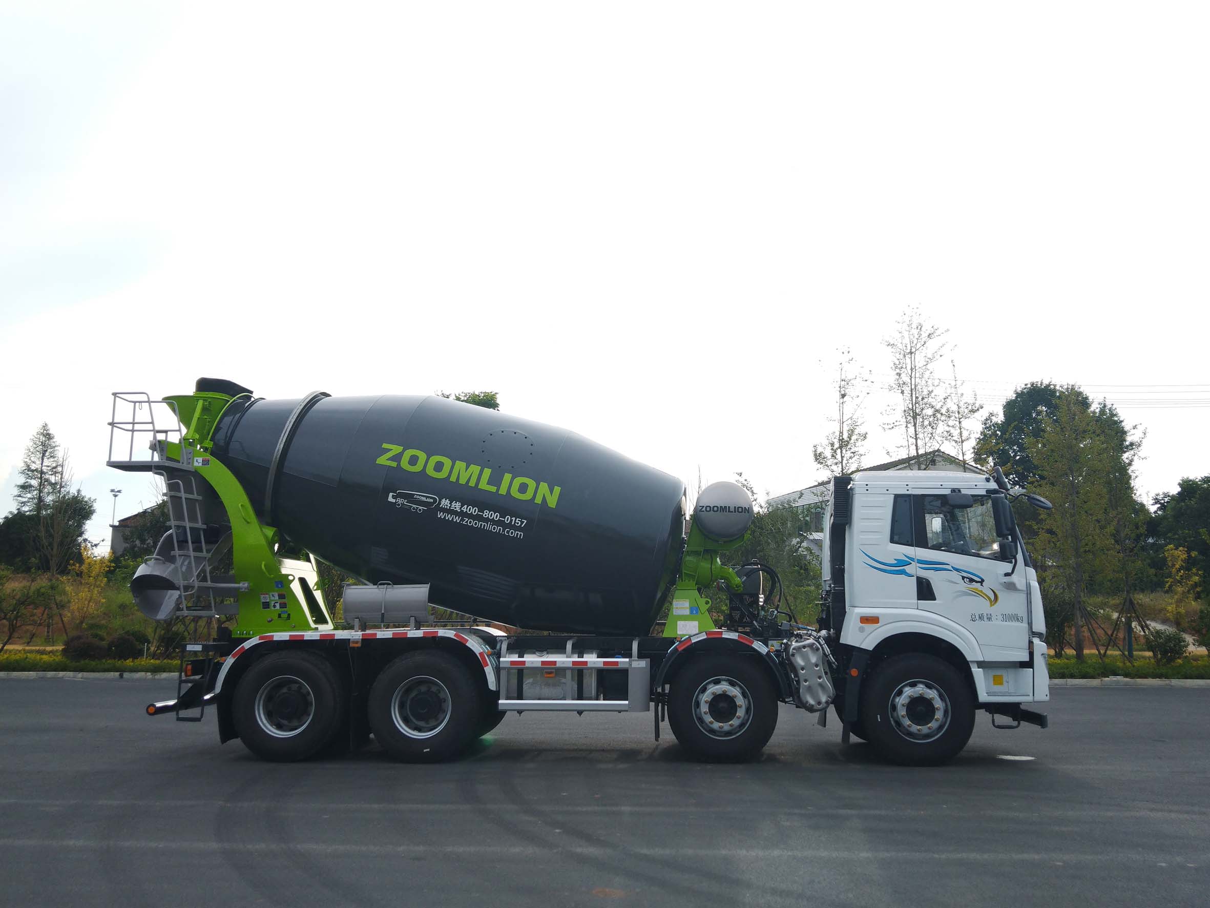 中聯(lián)牌ZLJ5318GJBJW2F混凝土攪拌運(yùn)輸車公告圖片