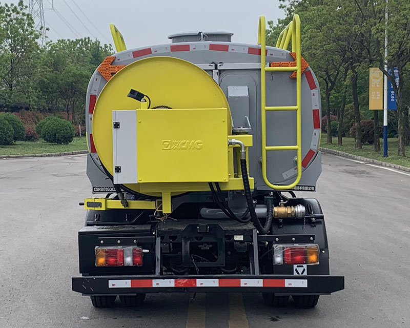 徐工牌XGH5070GQXQ6下水道疏通清洗車公告圖片