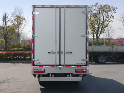 江淮牌HFC5045XXYEV3純電動(dòng)廂式運(yùn)輸車公告圖片