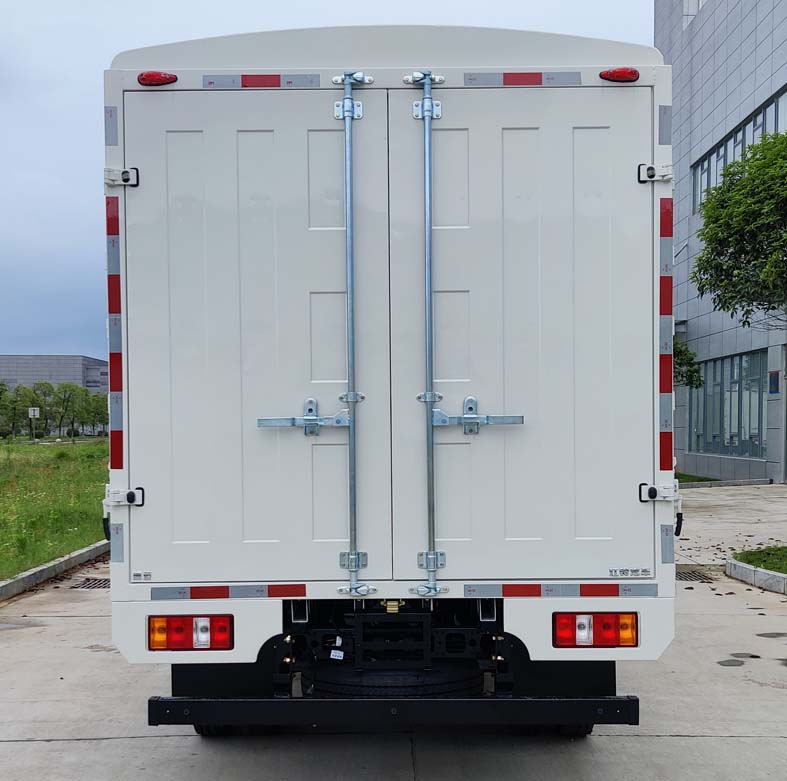 江鈴牌JX5048CCYTGA26倉柵式運(yùn)輸車公告圖片