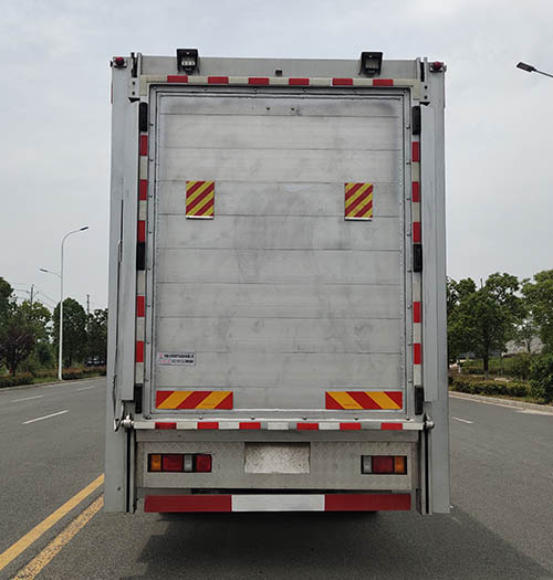 興邦龍牌XBZ5180XCQLZ6雛禽運輸車公告圖片