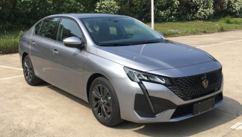 东风标致牌DC7166KSBB型轿车