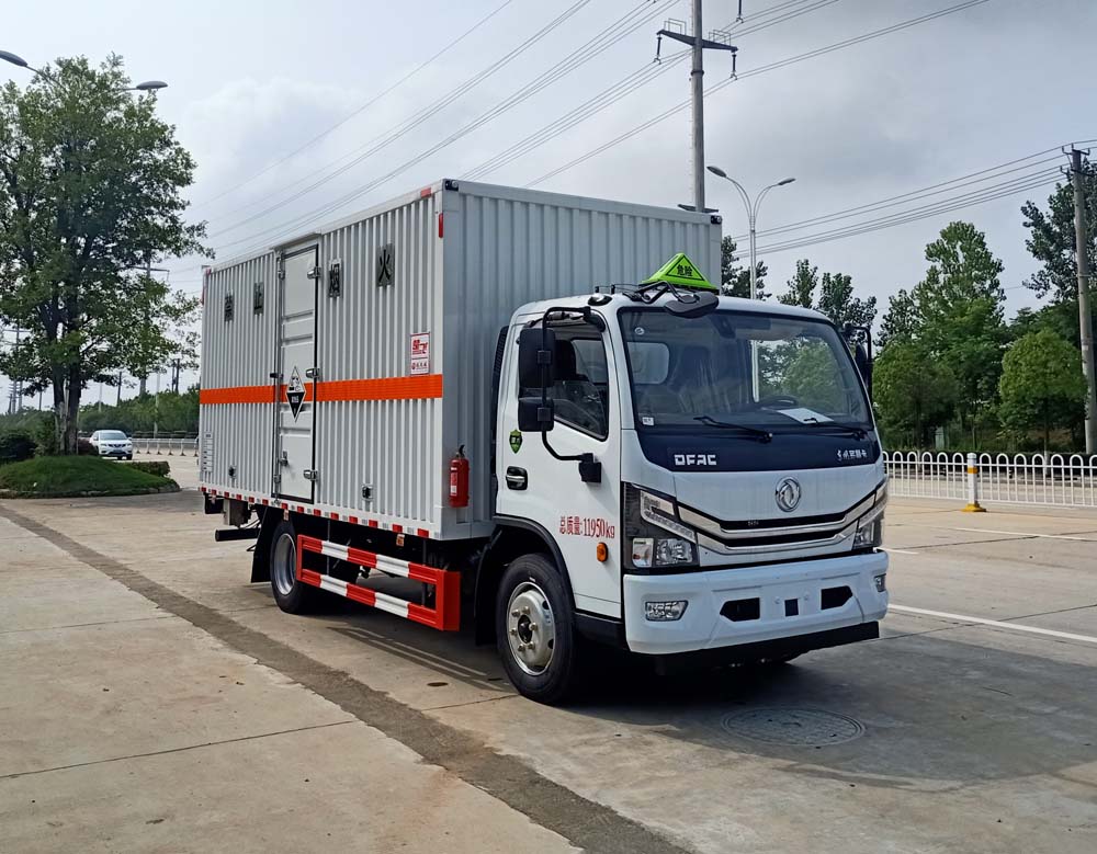 楚飞牌CLQ5122XFW6E腐蚀性物品厢式运输车公告图片