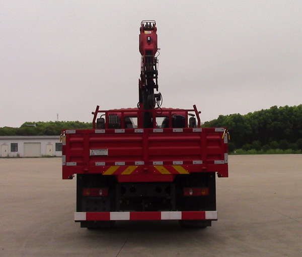 東風(fēng)牌EQ5140JSQL6D11隨車起重運(yùn)輸車公告圖片