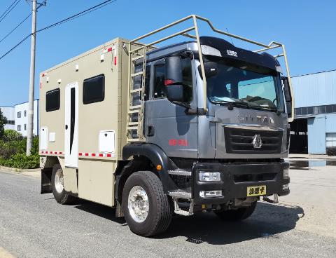 浩天星運(yùn)牌HTX5090XLJJC6旅居車(chē)公告圖片