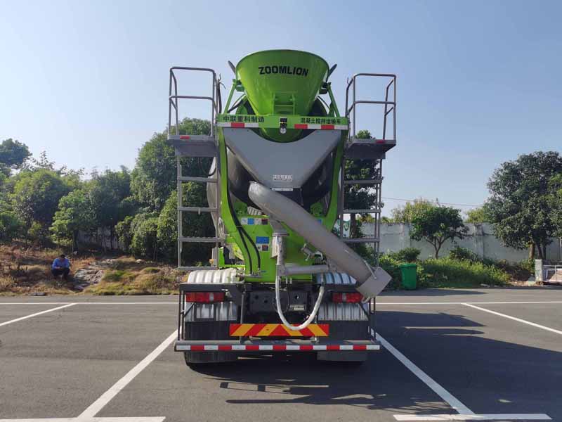 中聯(lián)牌ZLJ5256GJBHNHF混凝土攪拌運(yùn)輸車公告圖片