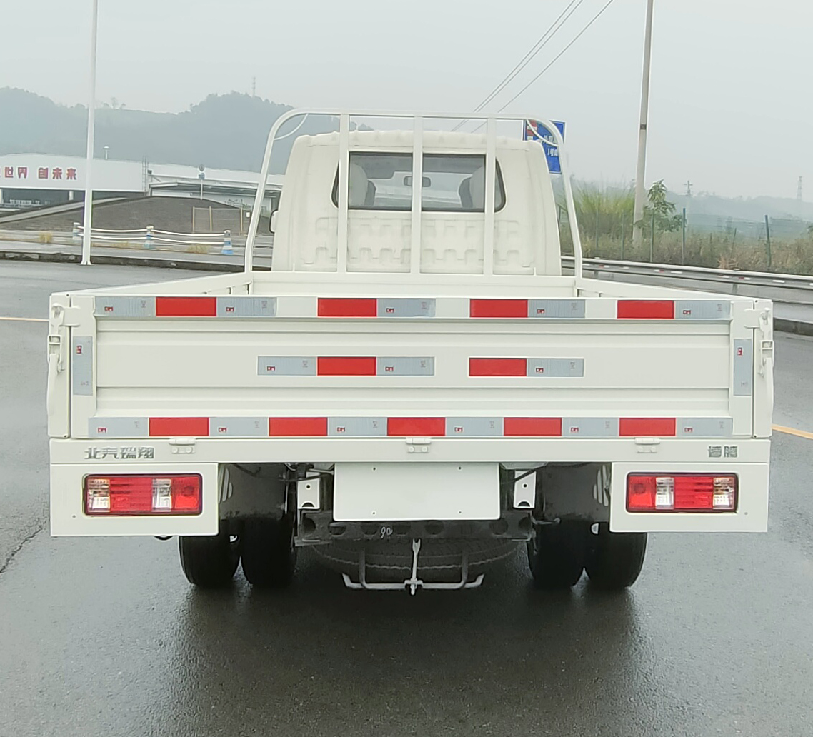 BJ1030XMV1T1 北京牌122马力单桥汽油3.1米国六载货汽车图片