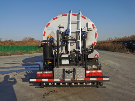 筑馬牌ZZM5070GLQ瀝青灑布車公告圖片