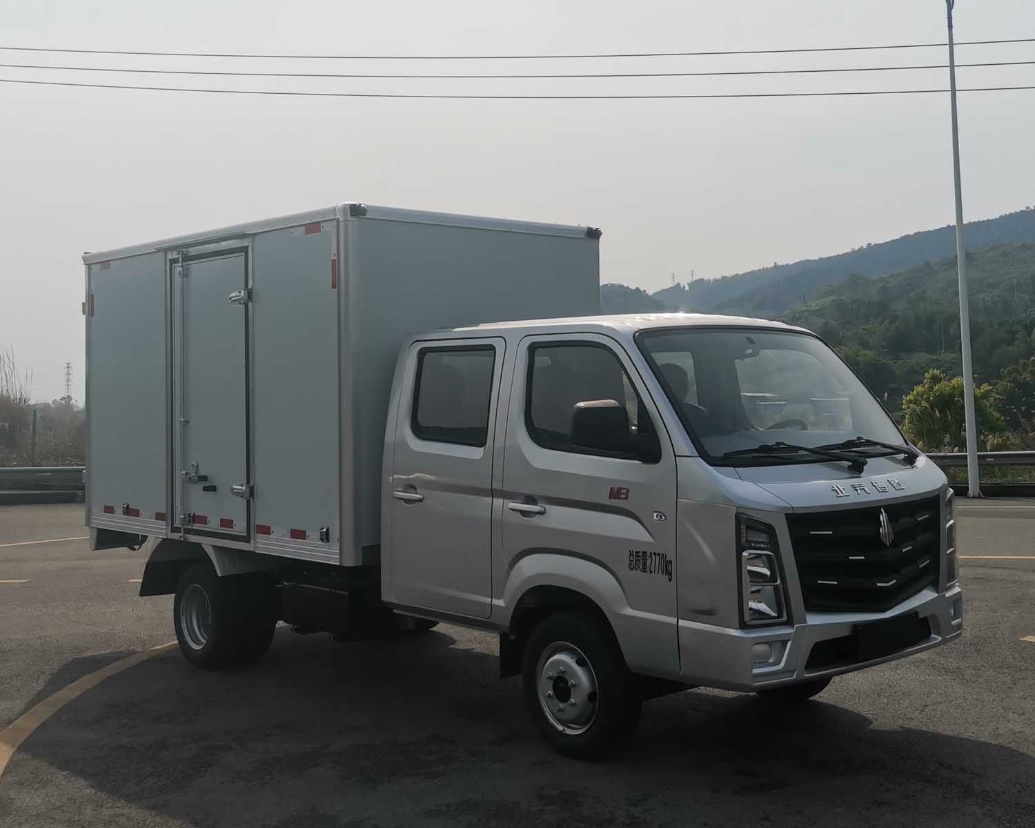 北京牌BJ5030XXYXMV1T1-1厢式运输车公告图片