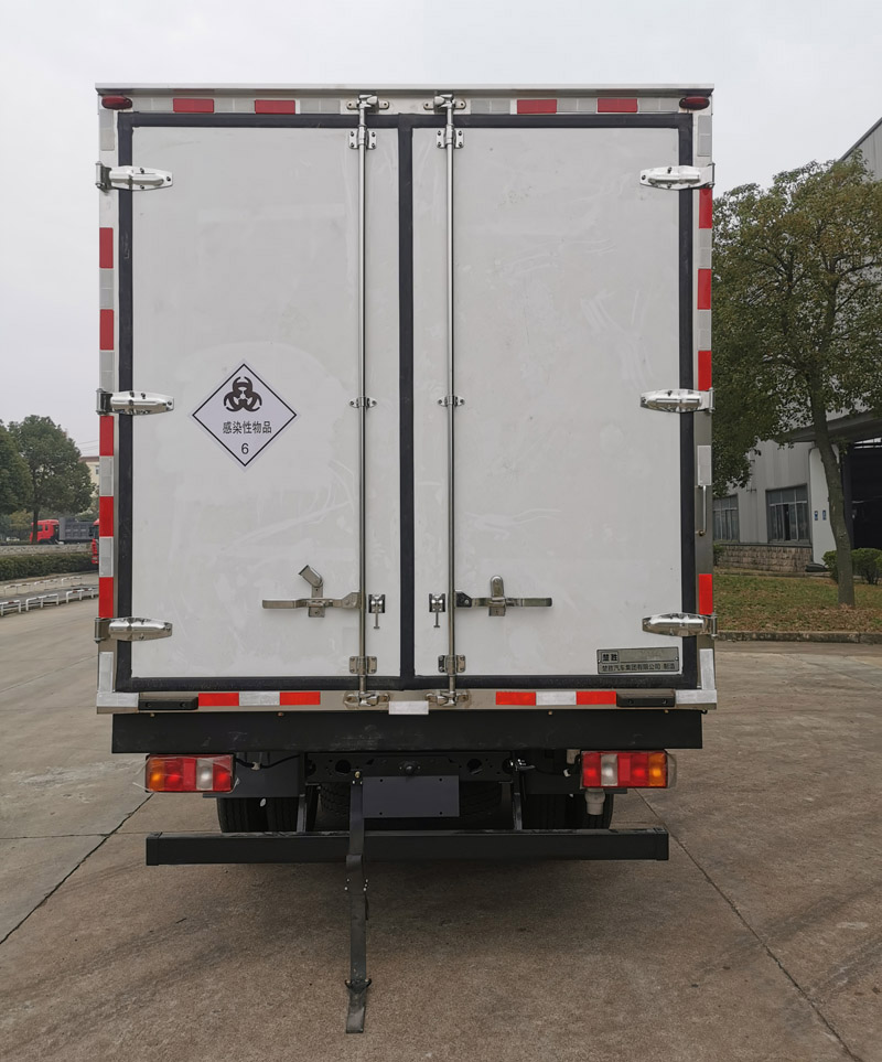 楚勝牌CSC5047XYYZ6醫(yī)療廢物轉(zhuǎn)運(yùn)車(chē)公告圖片