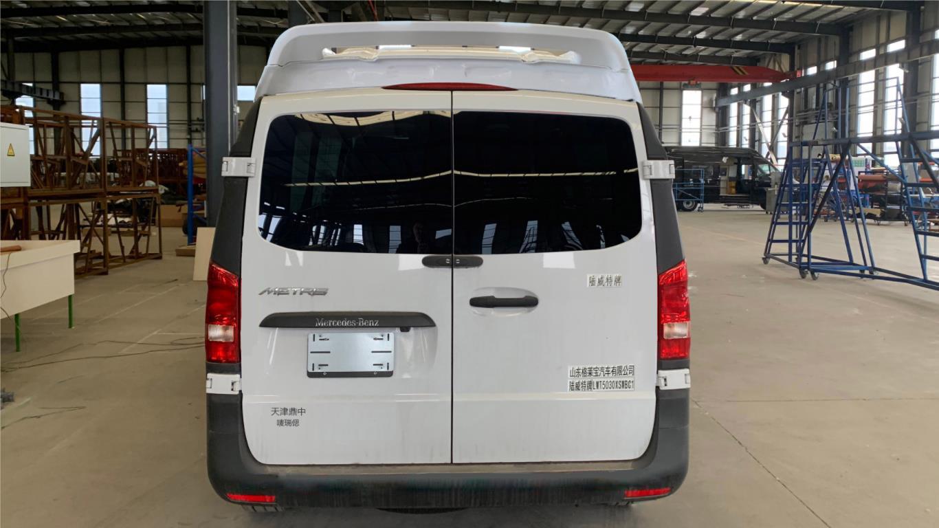 陸威特牌LWT5030XSWBC1商務(wù)車公告圖片