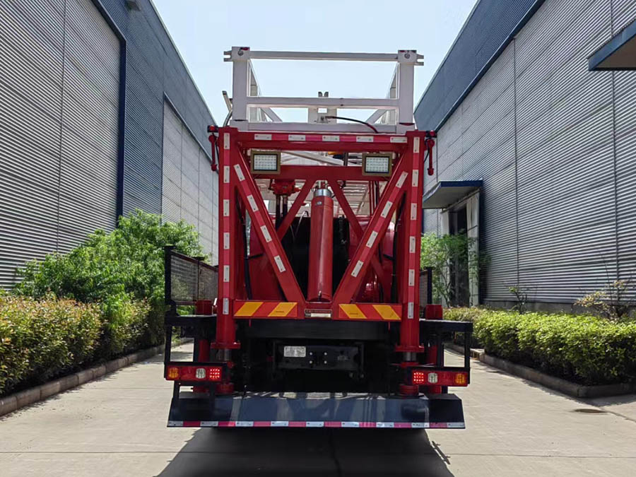 專致牌YZZ5314TXJSX6修井機(jī)公告圖片