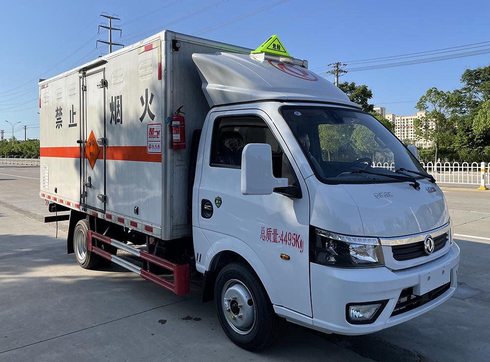 楚飛牌CLQ5040XQY6E爆破器材運輸車公告圖片