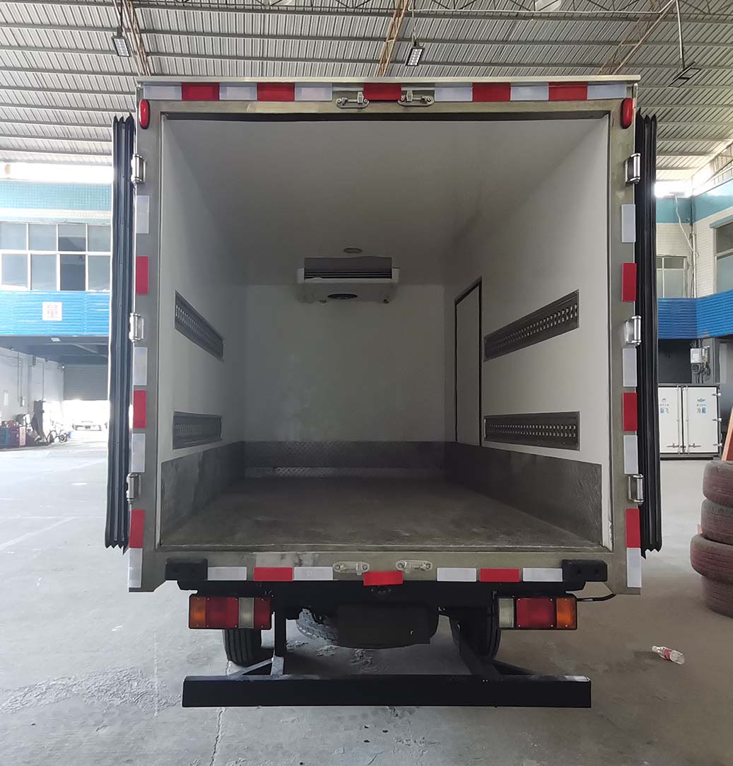 新飛快牌SXG5046XLC6Q冷藏車公告圖片