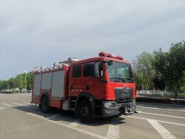 压缩空气泡沫消防车