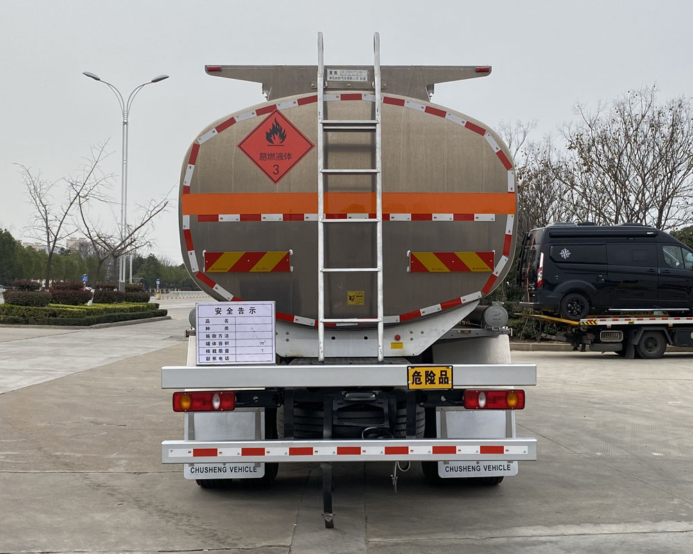 楚勝牌CSC5262GYYLD6鋁合金運油車公告圖片