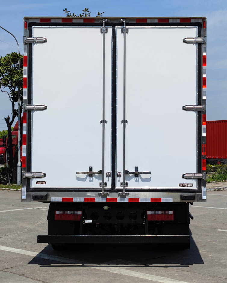 解放牌CA5042XLCP40K59L2E6A84冷藏車公告圖片