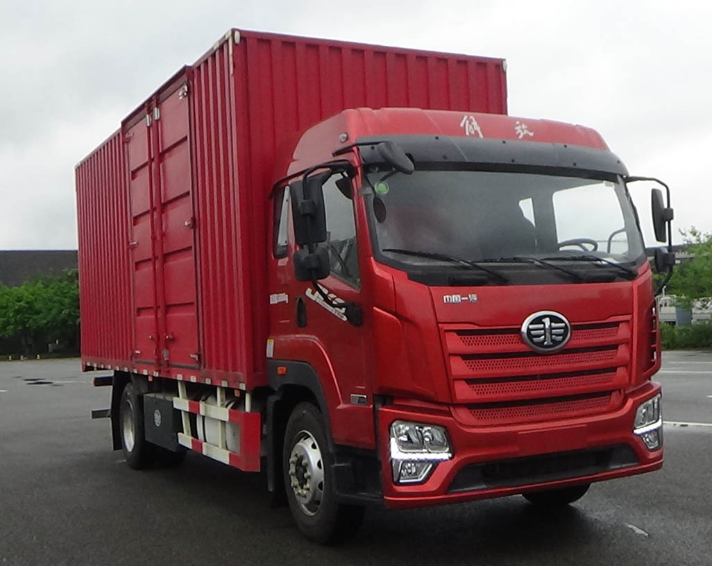 解放牌CA5180XXYP28K2L2E6A80廂式運輸車公告圖片