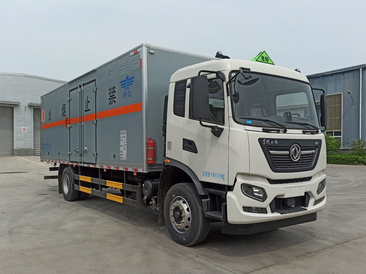 新飛牌XFC5186XQY6D爆破器材運(yùn)輸車公告圖片