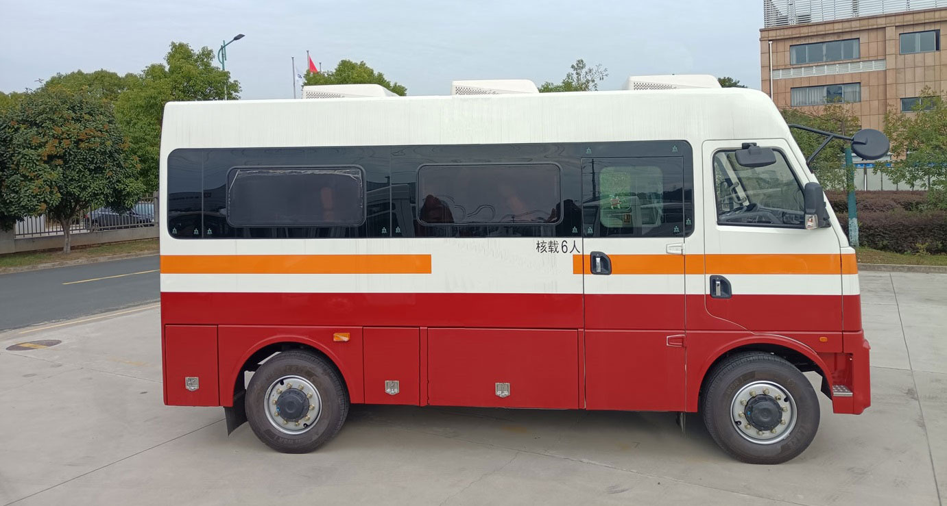宝石机械牌BSJ5100XLJ旅居车公告图片