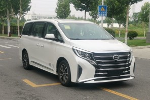 运兵车
