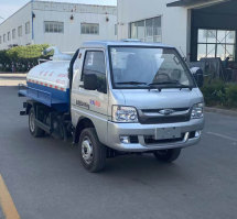 吸粪车