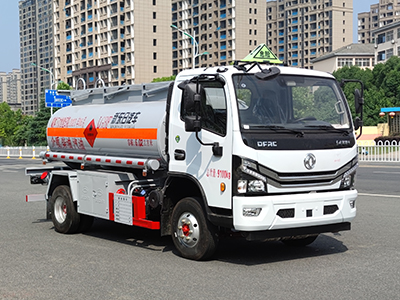 新东日牌YZR5095GJYE6加油车公告图片