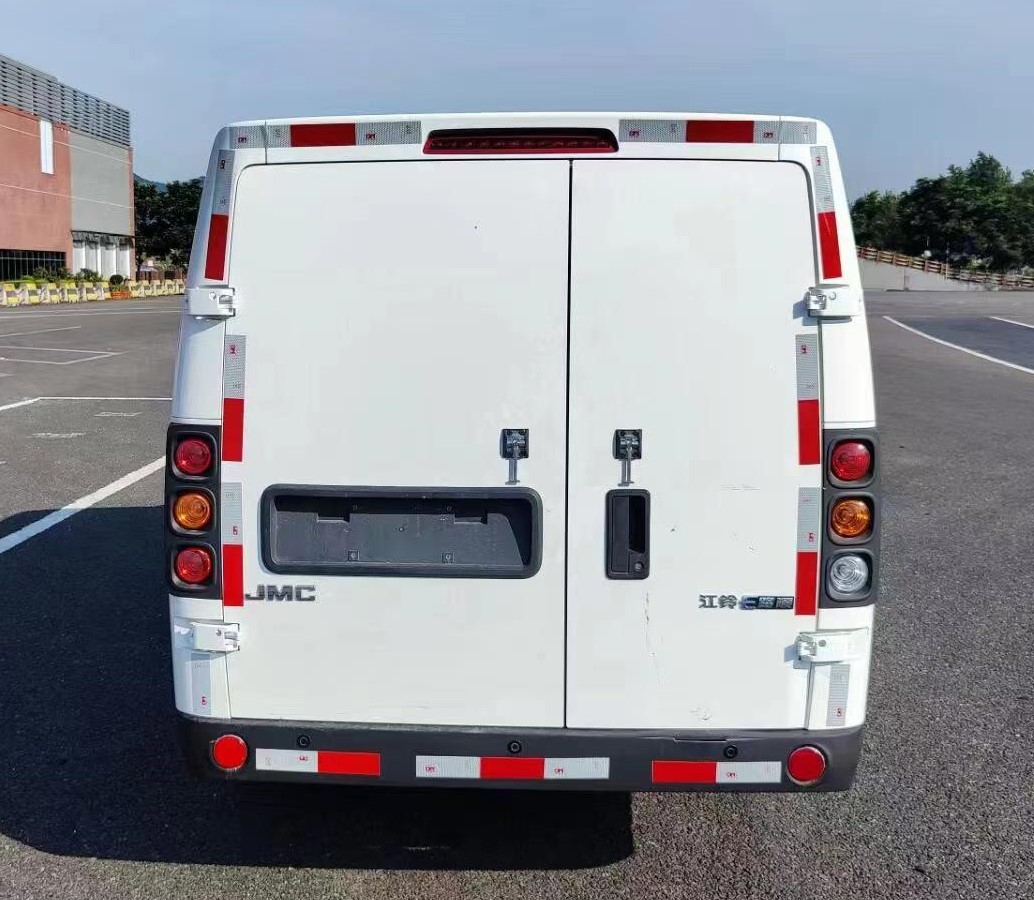 江鈴牌JX5039XXYTFBEV純電動廂式運輸車公告圖片