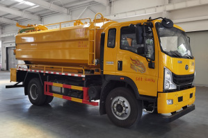 程力威牌CLW5161GQW6XC清洗吸污车