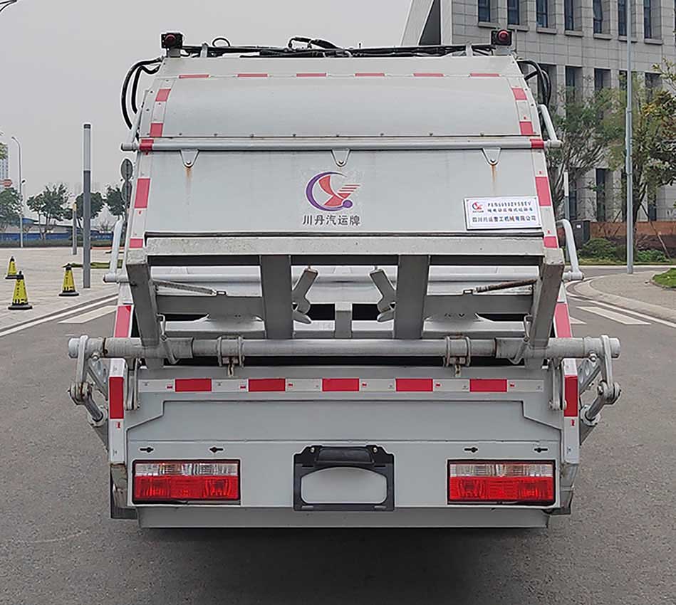 川丹汽运牌PEN5090ZYSBEV纯电动压缩式垃圾车公告图片