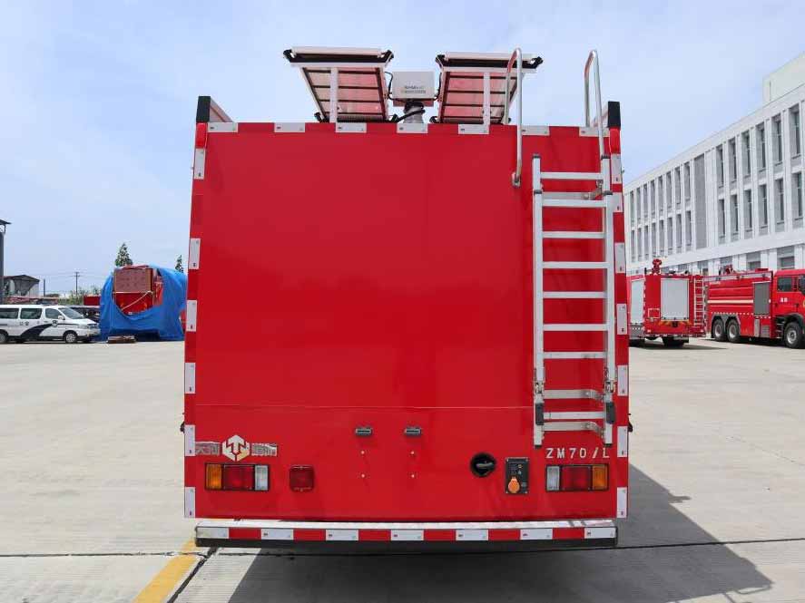 天河牌LLX5076TXFZM70/L照明消防車(chē)公告圖片
