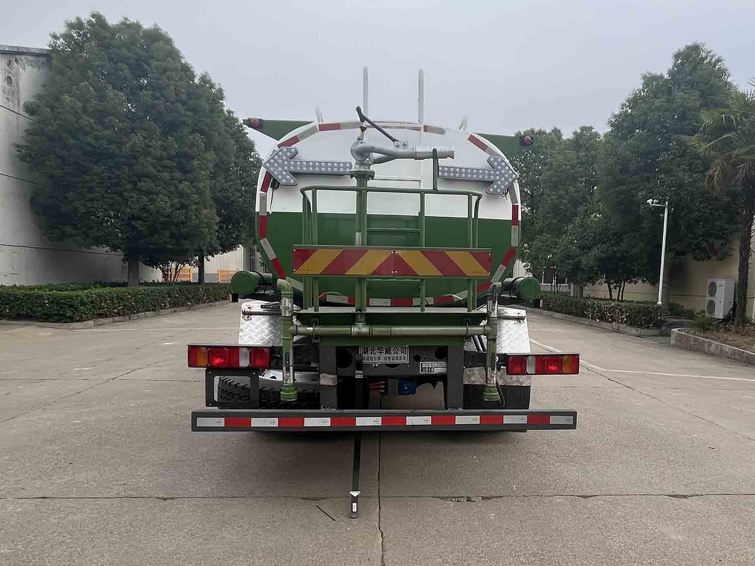 華威馳樂牌SGZ5180GQXZBEV純電動清洗車公告圖片