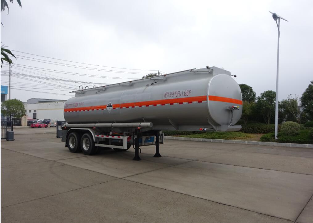 醒狮牌9.7米27吨2轴杂项危险物品罐式运输半挂车(SLS9350GZW)
