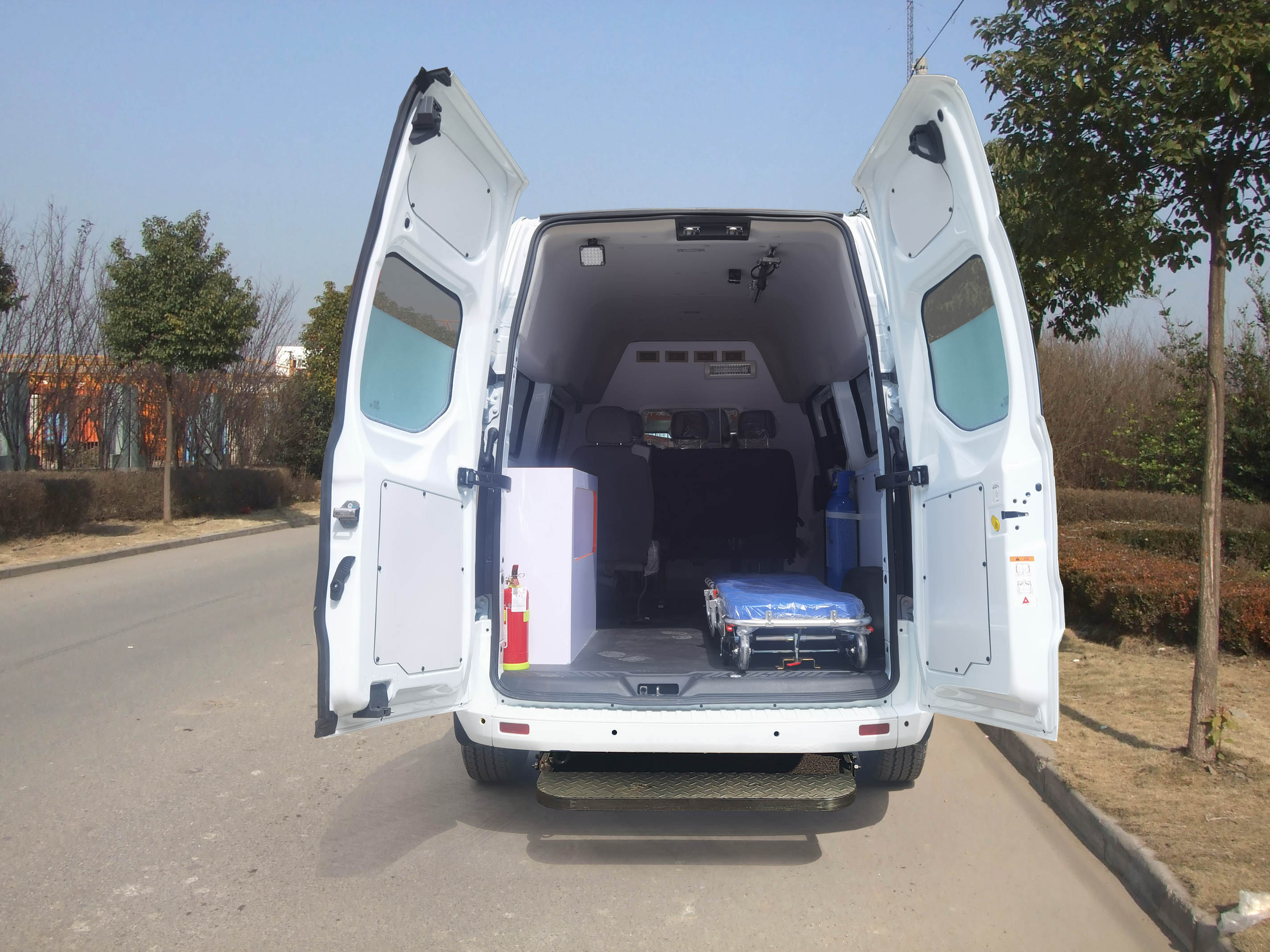 康福佳牌QJM5046XJH-6救護車公告圖片