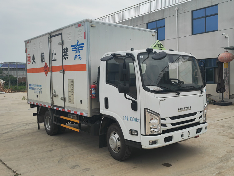 新飛牌XFC5070XQY6JW爆破器材運(yùn)輸車公告圖片