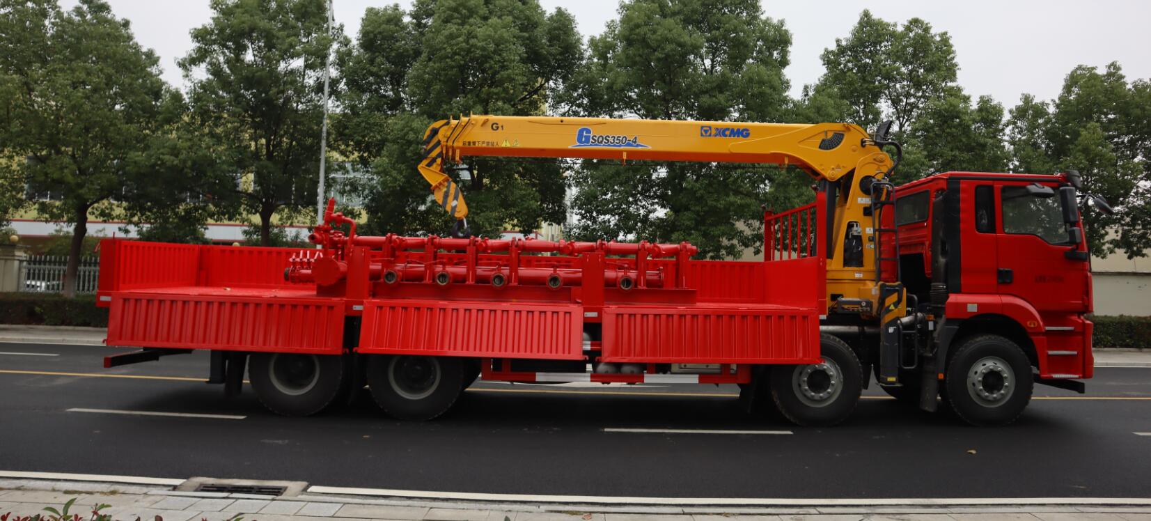 中汽力威牌HLW5210TYGSX6壓裂管匯車公告圖片