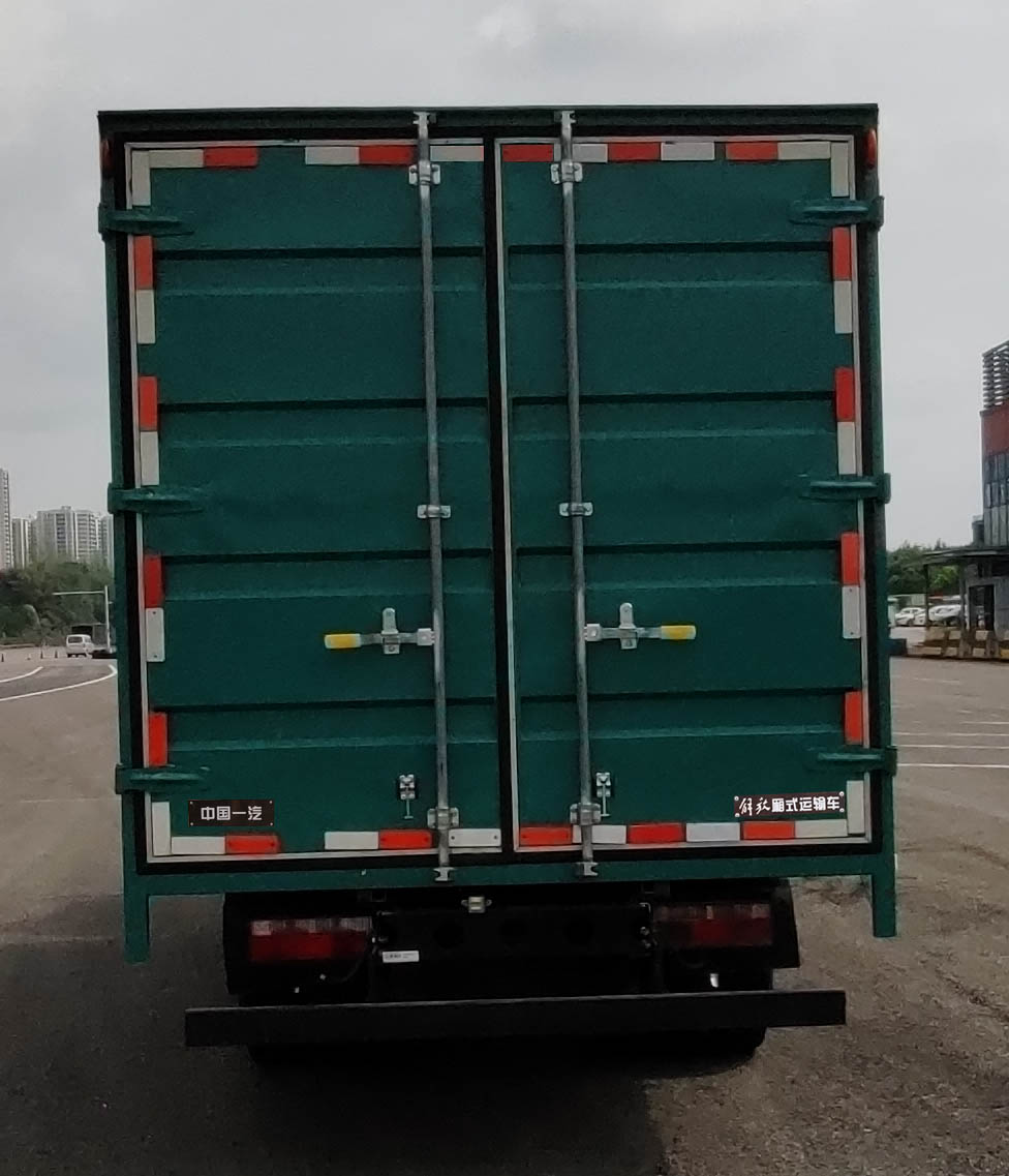 解放牌CA5042XXYP40L2BEVA84純電動(dòng)廂式運(yùn)輸車(chē)公告圖片