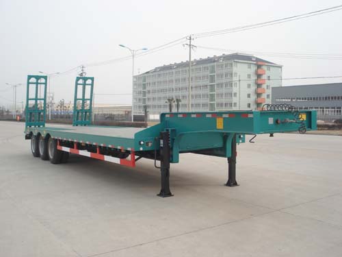 江淮扬天牌13.8米31.8吨3轴低平板半挂车(CXQ9409TDPA)