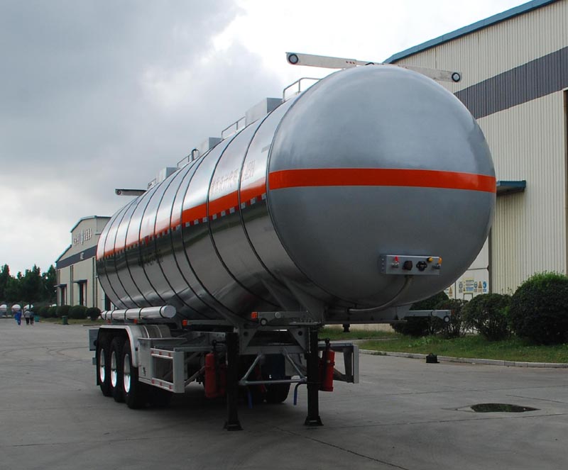 金碧牌12.2米32吨3轴易燃液体罐式运输半挂车(PJQ9400GRYA)