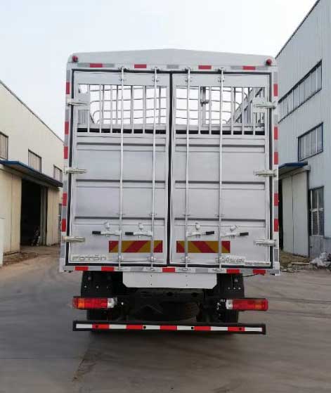 福田牌BJ5186CCQ-1M畜禽運輸車公告圖片