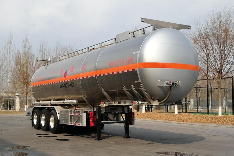金玺牌12米33.5吨3轴铝合金易燃液体罐式运输半挂车(WPH9401GRYL)