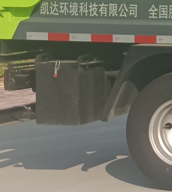 凱恒達(dá)牌HKD5070ZZZEQ6自裝卸式垃圾車公告圖片