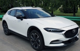 马自达牌CA7252ATE6C型轿车