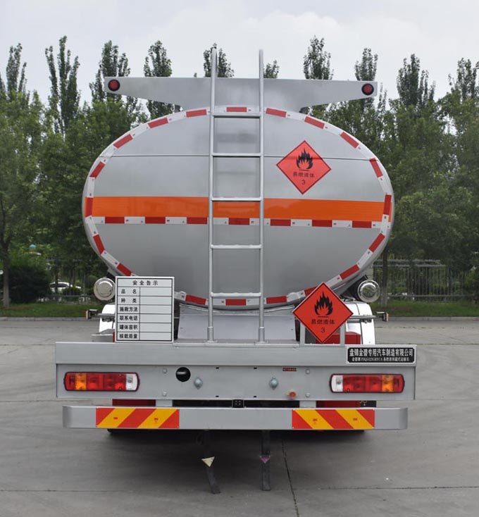 易燃液体罐式运输车图片