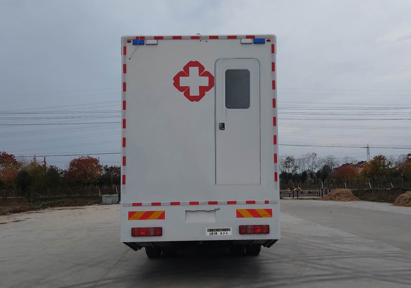 汕德卡牌ZZ5226XJHN584GF1K救护车公告图片