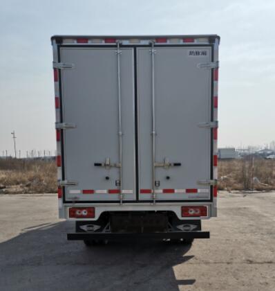 福田牌BJ5046XXY8JBA-50廂式運輸車公告圖片