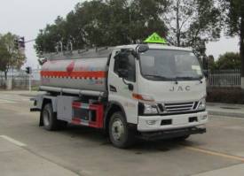 运油车